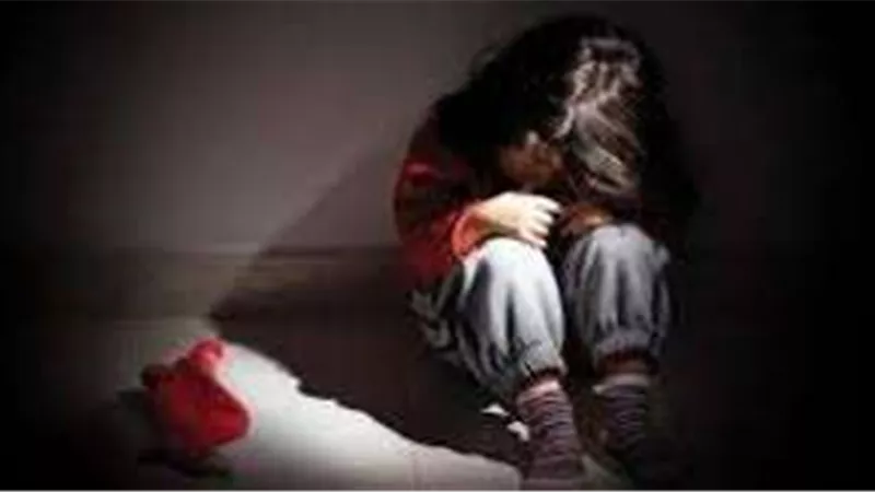 تفاصيل اعتداء أب على نجلته ومحاولة هتك عرض حفيدته بالدقهلية