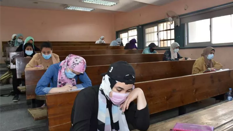تفاصيل اليوم الأول لامتحانات كلية البنات جامعة عين شمس