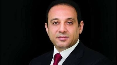عمر هريدي: أدعوا قنوات الفضائية لعقد مناظرات بين المرشحين