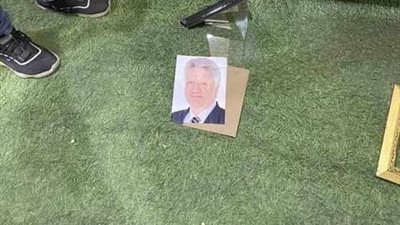 «حاجة تضايق».. تعليق مثير من عمرو أديب على تحطيم صورة 