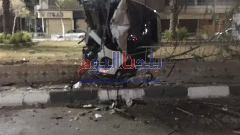 إنقلاب سيارة ملاكي بمنطقة الإستاد بالغربية