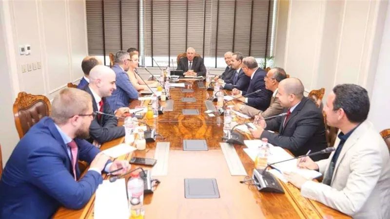 وزير الزراعة يلتقي بممثلي إحدى المؤسسات الروسية الكبري في مجال تصنيع وانتاج المعدات الزراعية