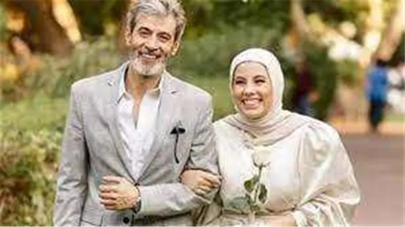 محمد سليمان عن زواج إبنته بدون مهر: