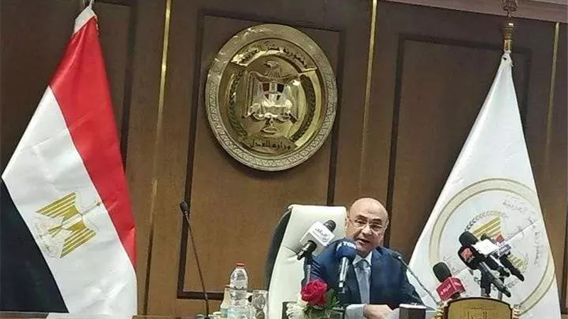 وزير العدل يلتقي بعدد من أعضاء الهيئات القضائية في مقر الوزارة بالعاصمة الإدارية