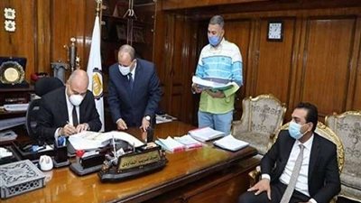 182 مليون جنيه لتنفيذ أعمال رصف بـ 3 مشروعات رئيسية بقنا