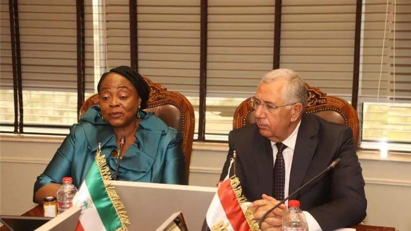 وزير الزراعة يلتقي رئيسة مجلس الشيوخ لدولة غينيا الاستوائية