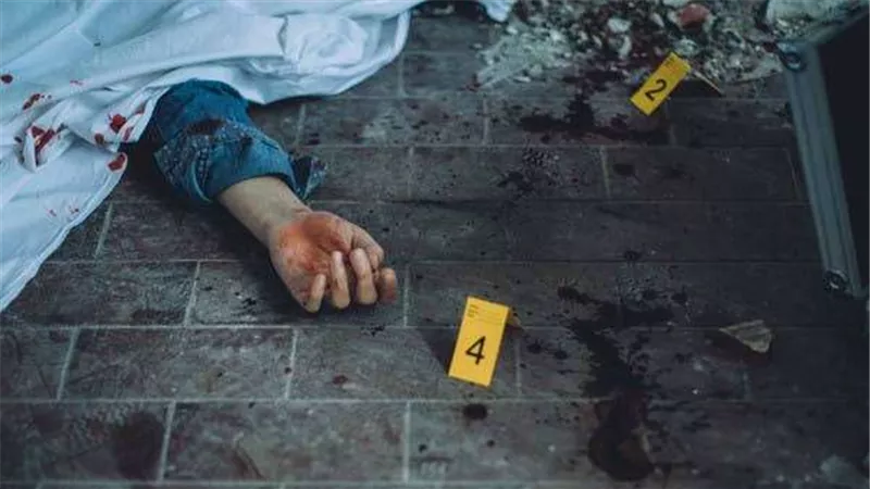 مقتل شاب كفيف على يد زوجته بـ 6 طعنات لخلافات بينهما بالمرج | تفاصيل