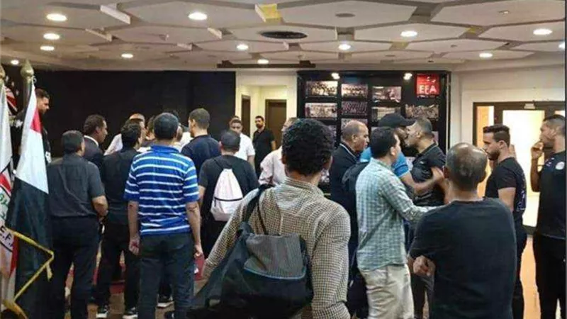 تعرف على وعد جمال علام للحكام لفض الوقفة الاحتجاجية