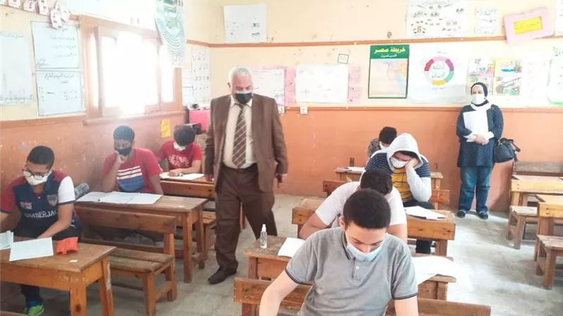 جولة تفقدية لمتابعة إمتحانات الشهادة الإعدادية بالإسكندرية