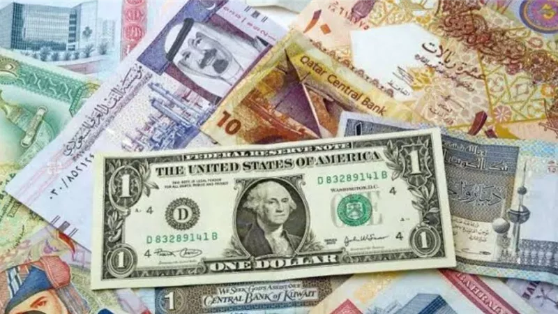 تقارير صينية استقرار العملة الخضراء وارتفاع اليوان