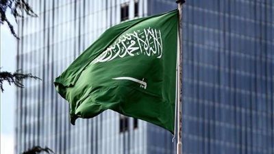 عاجل.. السعودية تصدر قرارات مهمة بشأن الوافدين وتأشيرات الزيارة