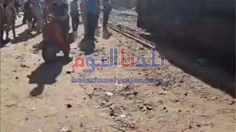 إيقاف حركة قطار بسبب كسر في قضبان السكة الحديد بالمحلة (صور)