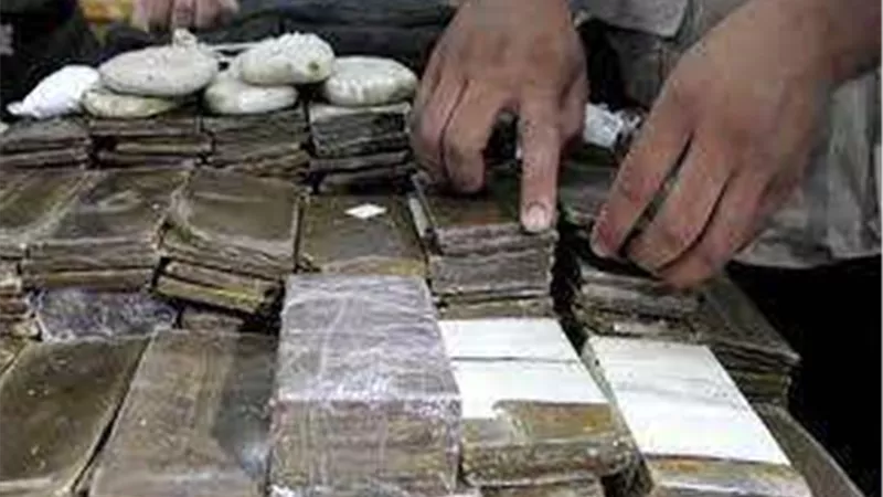 ضبط 7 عناصر إجرامية بحوزتهم كمية كبيرة من مخدرات بالقاهرة