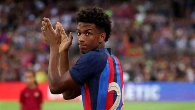 بقيمة مليار يورو.. برشلونة يمدد عقد نجمه الشاب لخمسة مواسم