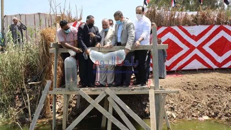 محافظ المنوفية يطلق مبادرة لتطعيم عمال النظافة ضد الالتهاب الكبدى