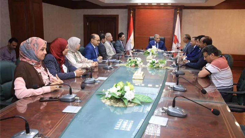 محافظ سوهاج يشهد ختام اجتماعات اللجنة التنفيذية للمشروعات الخضراء الذكية