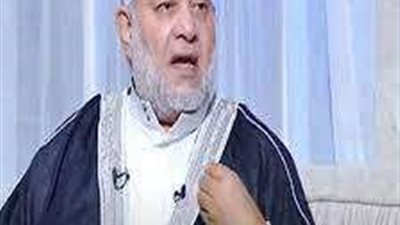 مذيع يظهر بحلاوة المولد على الهواء وأزهري يهدد بالانسحاب بعد خلاف مع داعية