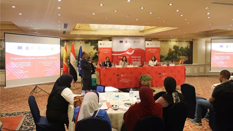 وزارة العمل: تعزيز مهارات مُفتشي العمل على مكافحة الهجرة غير الشرعية.. تنسيقًا مع 
