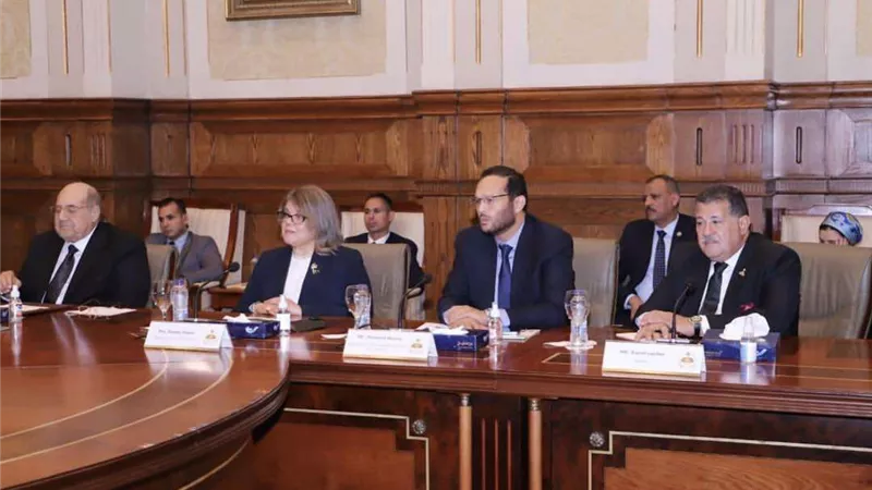وفد الحزب الشيوعي الصينى لرئيس الشيوخ: نُدرك جهود التنمية في مصر بعهد الرئيس السيسي