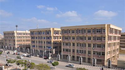 رئيس جامعة كفر الشيخ: السيسي أكد على الاهتمام بالنوابغ والمبتكرين من الطلاب