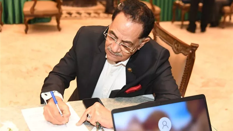 النواب يواصل استقبال الأعضاء لليوم الثاني للتوقيع على نماذج تزكية المرشحين لانتخابات الرئاسة