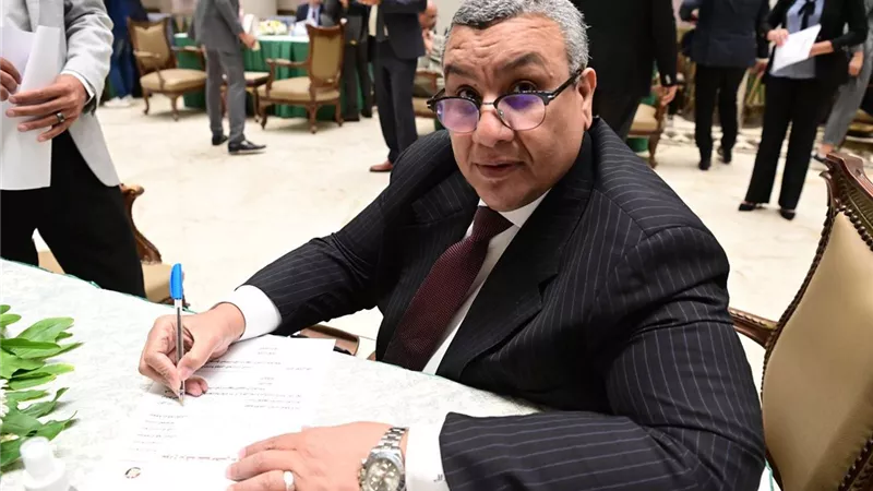 النائب مصطفى سالم: الإنجازات التي حدثت بالصعيد أهم أسباب تأييدنا للسيسي الذي تحمل العبء بمفرده