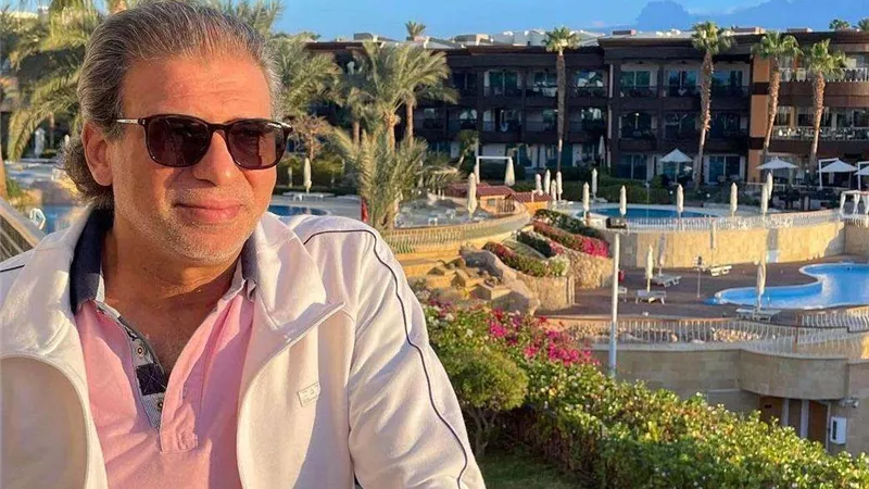 من لوكيشن تصوير فيلم الإسكندارني.. خالد يوسف يحتفل بعيد ميلاده
