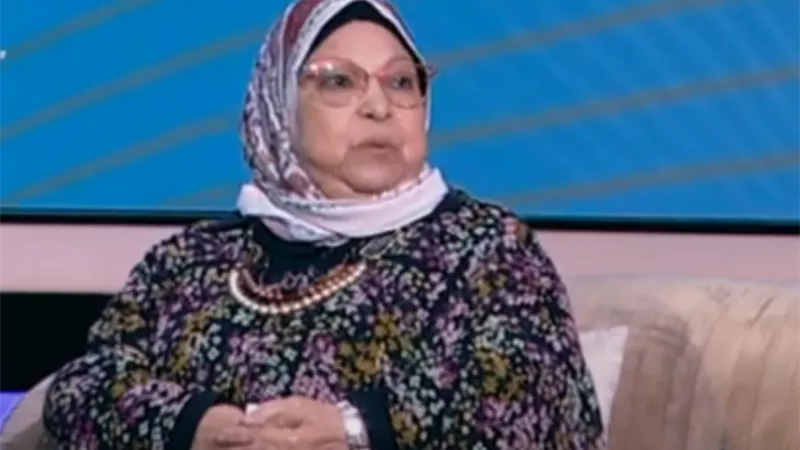 أستاذ الفقه المقارن ترد على حكم الاحتفال بالمولد النبوي الشريف |فيديو