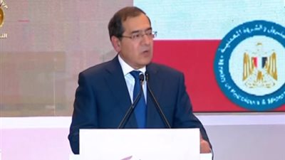 عاجل| وزير البترول: 1.2 تريليون جنيه إجمالي استثمارات القطاع منذ 2014
