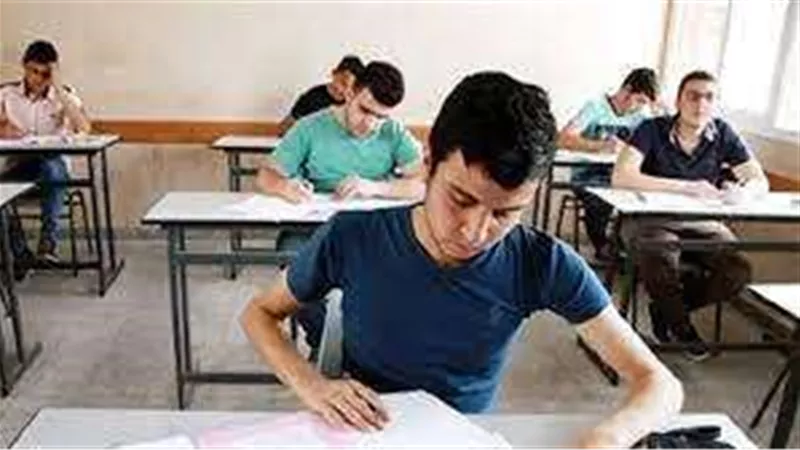 التعليم تحسم الجدل بشأن نظام الامتحانات في الشهادة الإعدادية