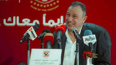 الخطيب يكشف حقيقة رحيل نجم الفريق للدوري القطري