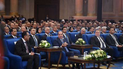 عاجل| الرئيس السيسي: يجب الحفاظ على جودة البحيرات والالتزام بالصيد المشروع