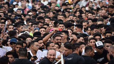 «كلنا معاك ياريس».. مطالبات من الجلاء إلى كافة أنحاء المحروسةلترشح الرئيس السيسي للانتخابات الرئاسية 2024