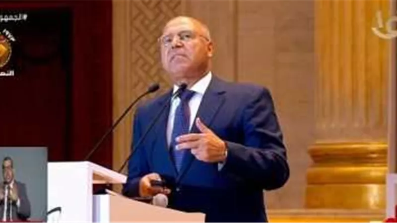 عاجل| وزير النقل: لا بُد من وجود موانئ جافة لنكون مركز تجارة عالمي