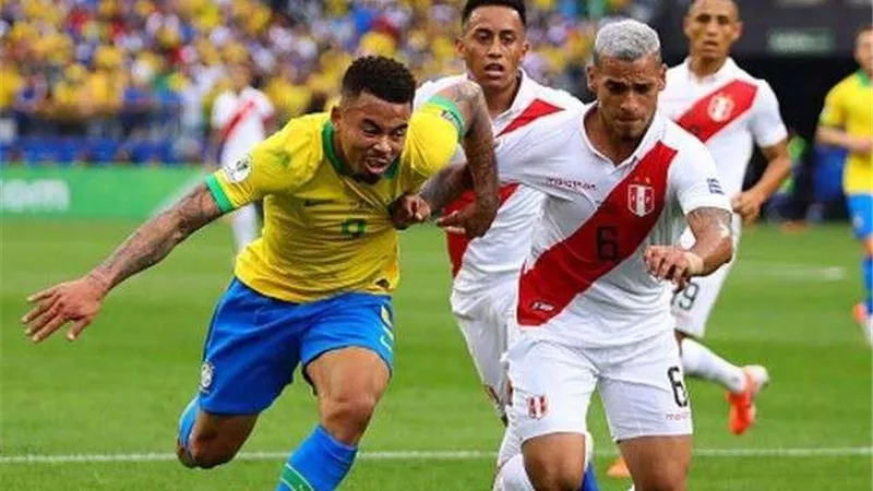 كاسيميرو يقود البرازيل للفوز على كولومبيا بتسجيل هدف قاتل ببطولة كوبا أمريكا