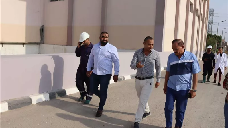 رئيس شركة مياه أسيوط يتفقد محطة الوليدية للاطمئنان على سير العمل وجودة الخدمات المقدمة