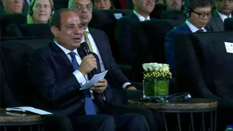 عاجل| السيسي يشاهد عرضًا خاصًا عن إنجازات وزارة الصحة