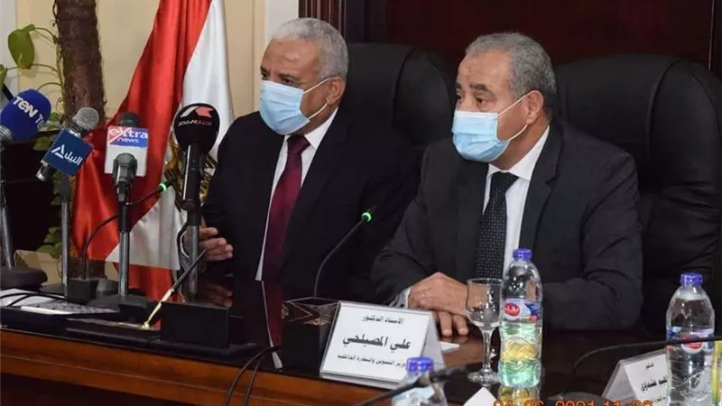بروتوكول تعاون بين وزارة التموين ومحافظة السويس لإنشاء منطقة تجارية