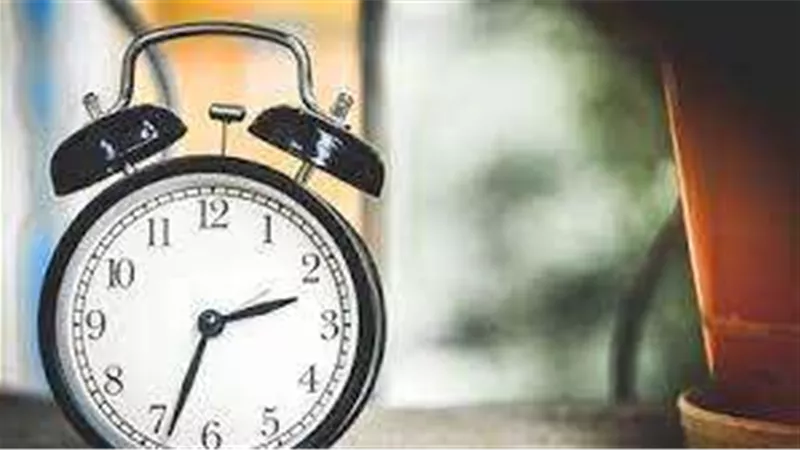 عودة التوقيت الشتوي آخر شهر أكتوبر الجاري