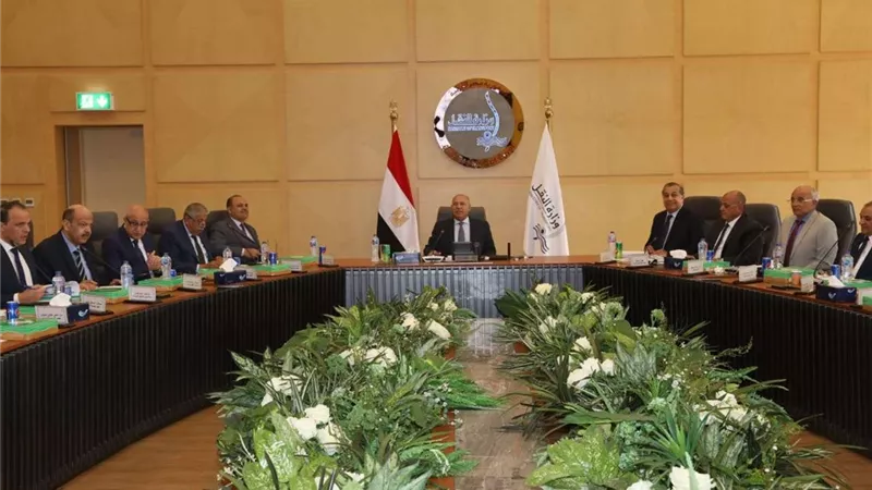 وزير النقل يترأس اجتماع الجمعية العامة رقم (60) للشركة القابضة