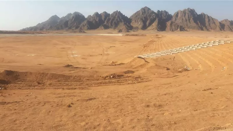وزير الري يتفقد المشروع الأضخم لحماية مدينة شرم الشخ من أخطار السيول