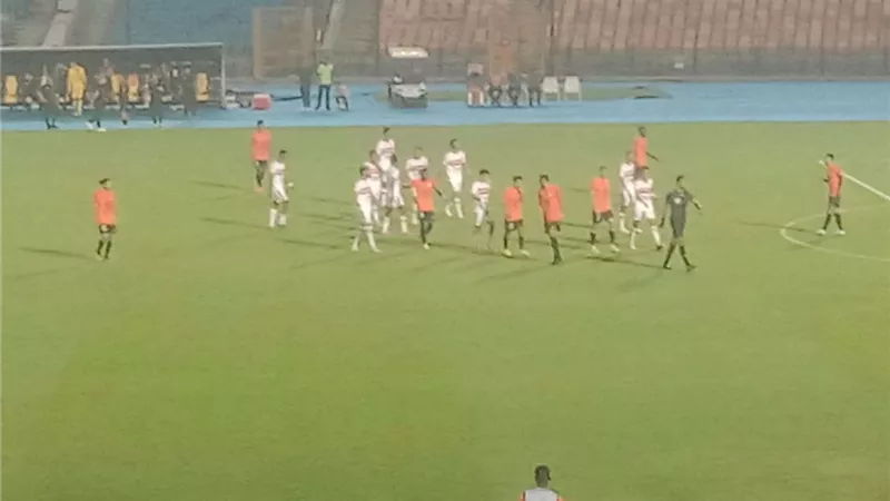 البنك الأهلي يتقدم على الزمالك بهدف في الشوط الأول