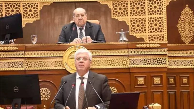 تعرف علي جهود تطوير التعليم العالي والبحث العلمي.. فيديو