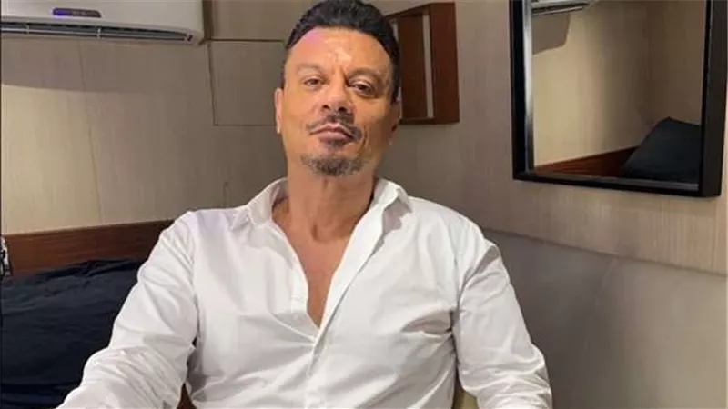 بعد إساءته له.. الفنان عباس أبو الحسن يعتذر بشكل رسمي للمطرب هاني شاكر