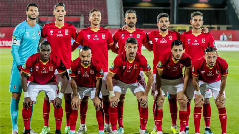 الأهلي يدك شباك سموحة بثلاثة أهداف في الشوط الأول