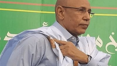 الرئيس الموريتاني يتوعد من يسيئون استخدام الإنترنت للمس بالأمن واستقرار البلاد