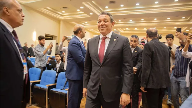 تأكيدا على انفراد 