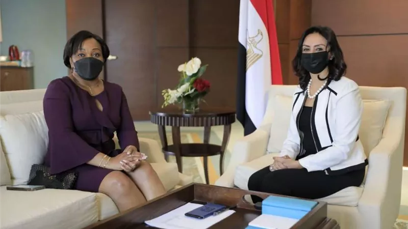 مايا مرسي تلتقي رئيسة منظمة التعاون الإسلامي (صور)
