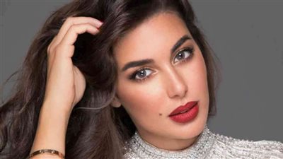 ياسمين صبري تتواجد في مؤسسة الهلال الأحمر دعمًا لفلسطين