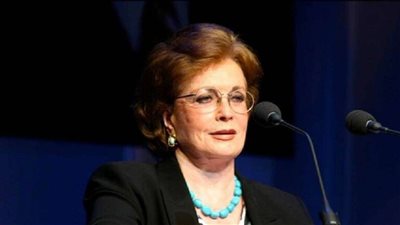 قدمت نموذجًا متفردًا فى العطاء الوطنى.. وزير المالية ينعي جيهان السادات